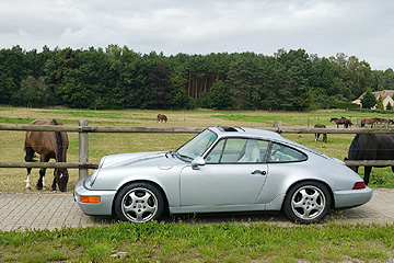 Porsche 911 Carrera C4 Coupé